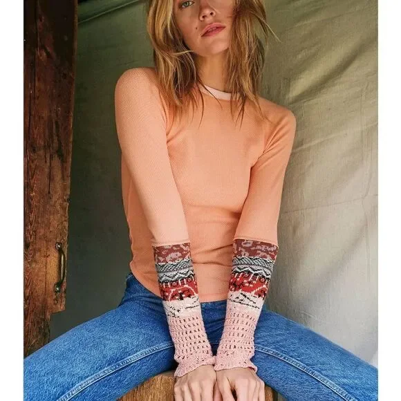 NWT FREE PEOPLE IN THE MIX THERMAL CUFF TOP - Picture 2 of 3